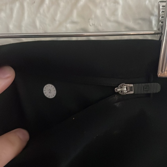 Lululemon Zoned In Tight 27" Size 2 Black High-Rise - Picture 6 of 7